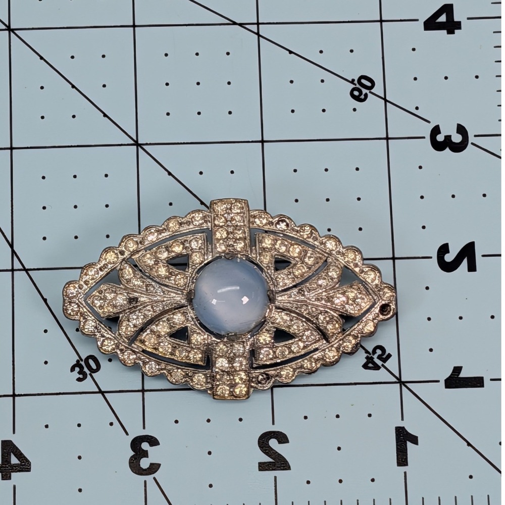 Vintage Art Deco Blue‎ Moonstone Rhinestone Brooch Silver Tone Marquise Pin